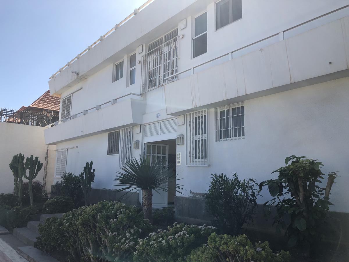 Estudios Ciudad Jardin Appartement